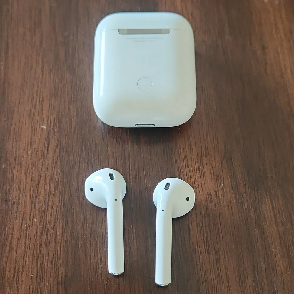 Apple Airpods 1st Gen 2016 Model A1602